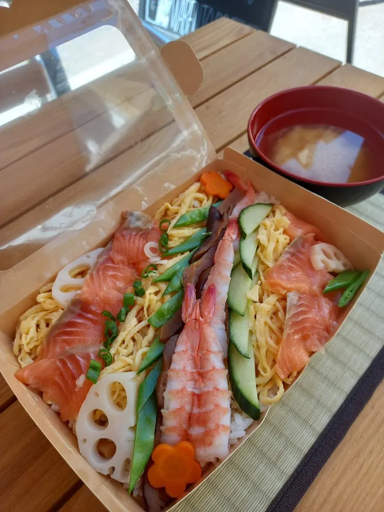 Chirashi Luxe